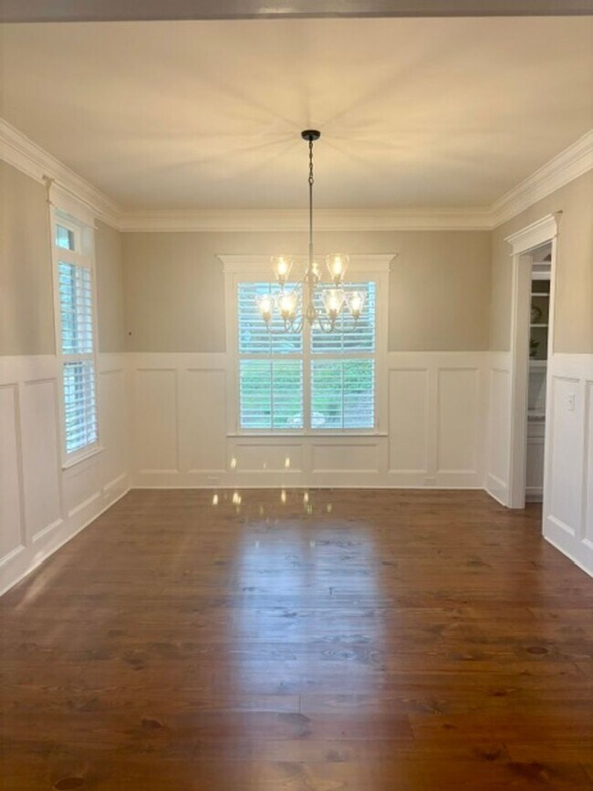 Building Photo - 4304 Sabal Dr