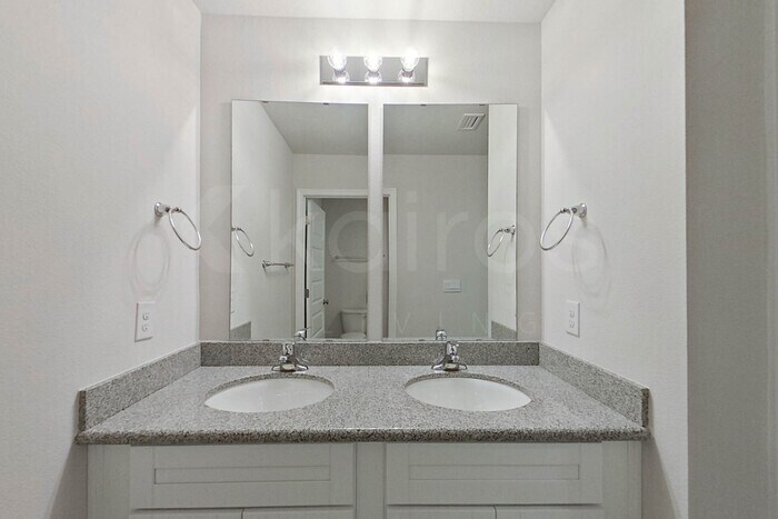 Building Photo - 4726 Malay Cir