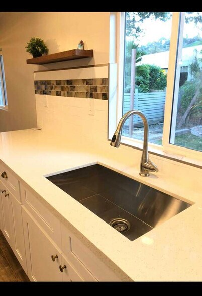 Building Photo - 2661 Newell St