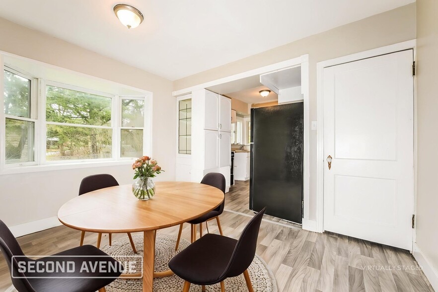 Building Photo - 1030 Franklin Dr