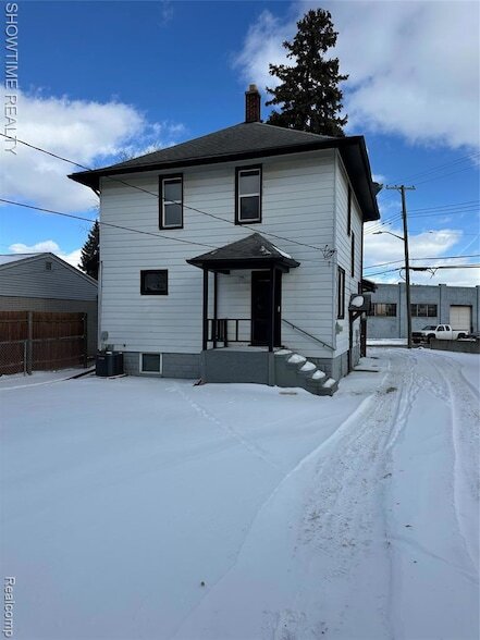 Building Photo - 28455 Melvin St