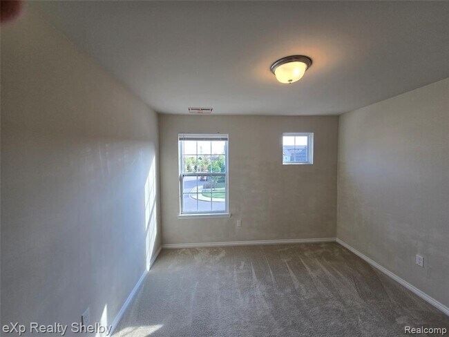 Building Photo - 1164 Starwood Ln