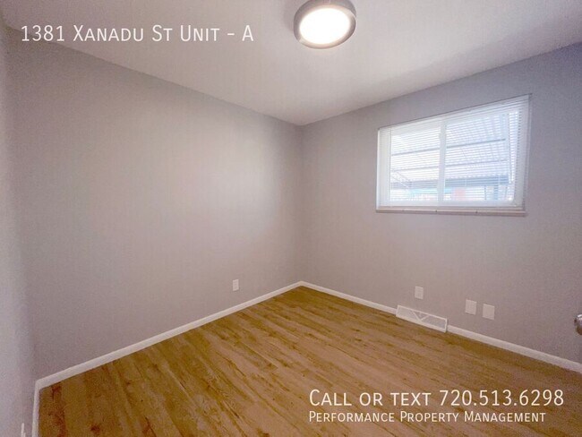 Building Photo - 1381 Xanadu St