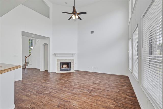 Building Photo - 1706 Clear Springs Dr