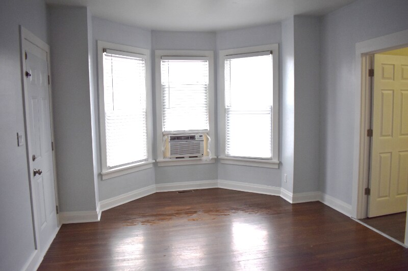 Building Photo - 6011 37th Ave