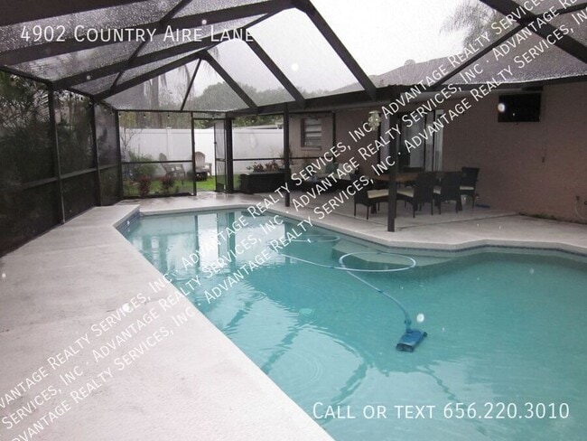 Building Photo - 4902 Country Aire Ln