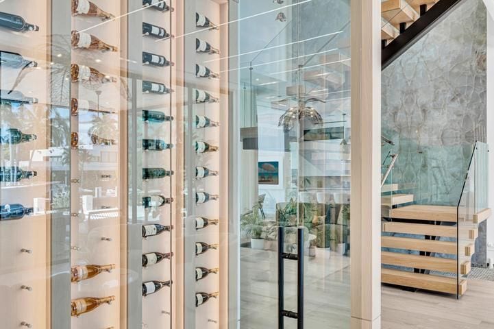 Building Photo - 408 Coral Way