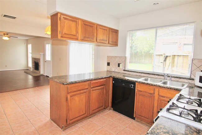 Building Photo - 3331 Oak Branch Ln