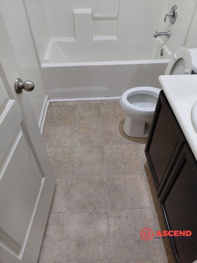 Building Photo - Charming 3 bedroom Home In Southwest!