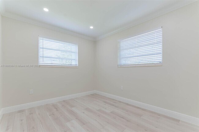 Building Photo - 11527 SW 81st Rd