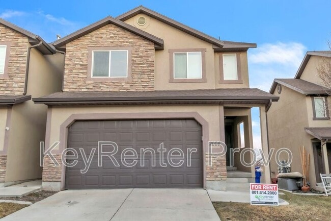 Building Photo - 2004 Churchill Dr