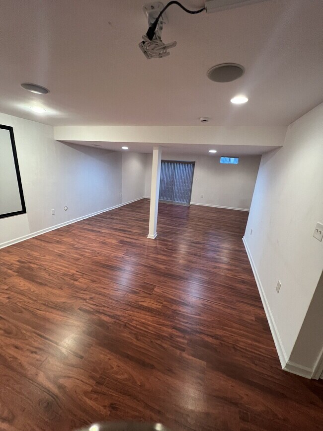 Building Photo - Move-in Special: HALF OFF off of the first...