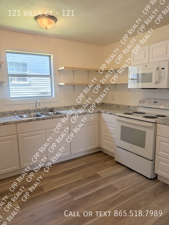 Building Photo - 121 Villa Ct