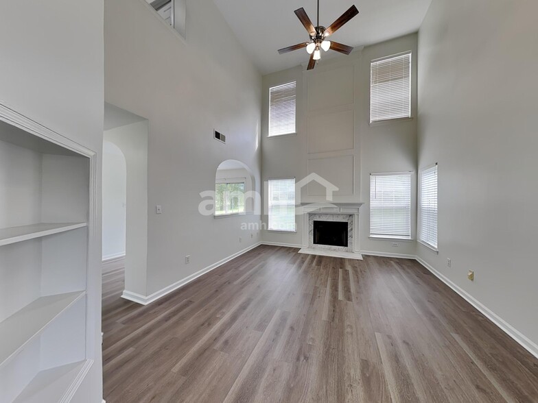 Building Photo - 9512 Chastain Walk Dr