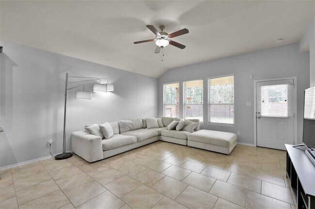 Building Photo - 14030 Wolftrap Ln