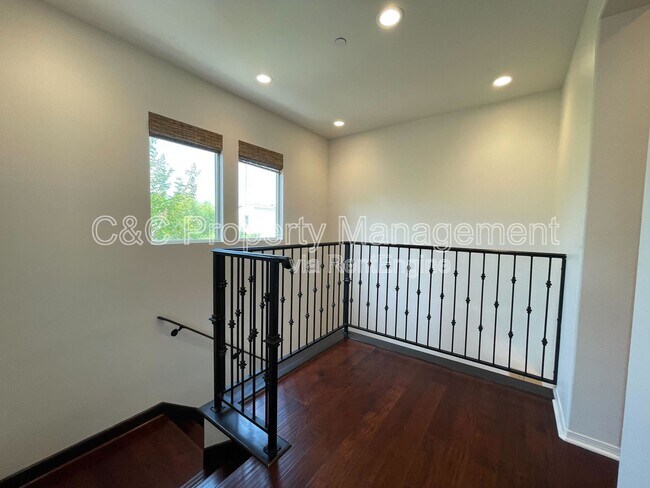 Building Photo - 5031 Ballast Ln
