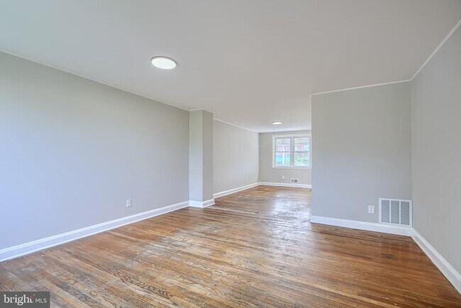 Building Photo - 1207 Dalton Rd