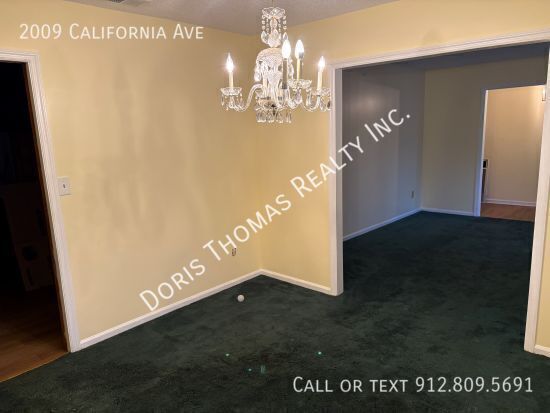 Building Photo - 2009 California Ave