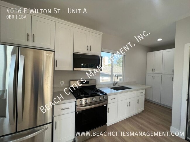 Primary Photo - 4016 E Wilton St