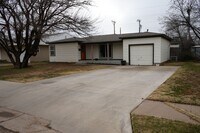 Building Photo - 3813 33rd St