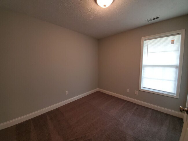 Building Photo - 142 N Copper Creek Dr