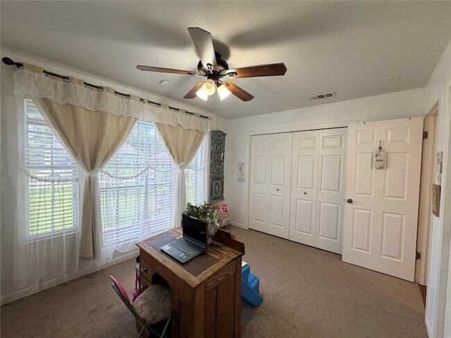 Building Photo - 8602 Lazy Brook Ln