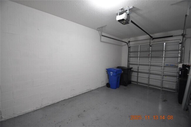 Building Photo - 8821 Indigo Trl Lp