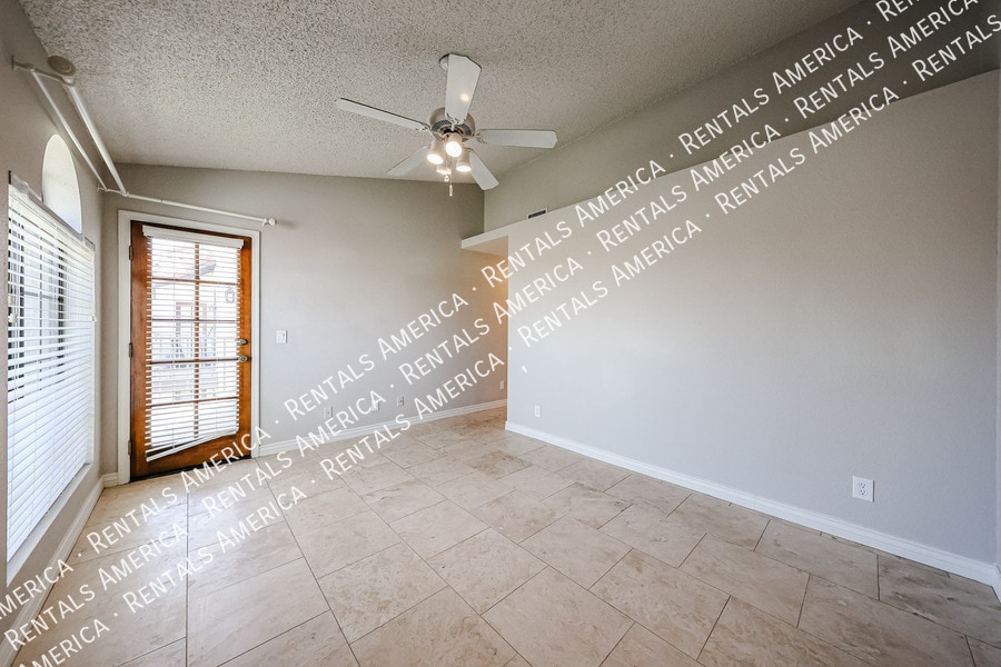 Building Photo - 11011 N 92nd St