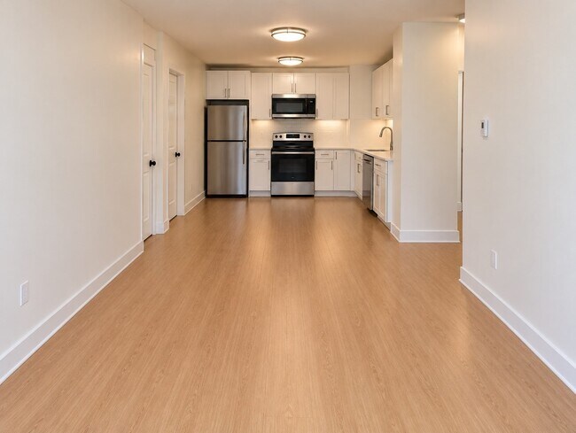 Building Photo - 303 Broadway