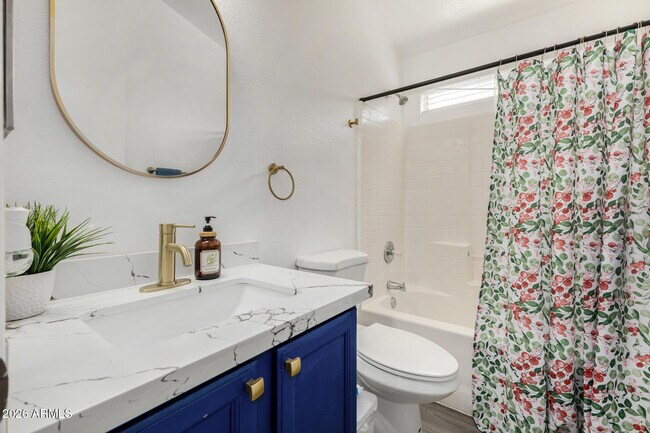 Building Photo - 10420 W Reade Ave