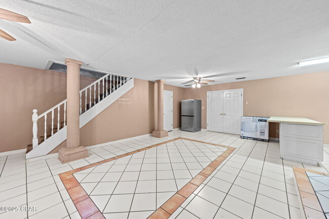 Building Photo - 301 Fairway Blvd