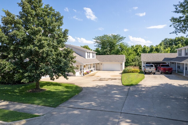 Building Photo - 1704 Juniper Dr