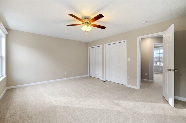 Building Photo - 2858 Canterbury Dr