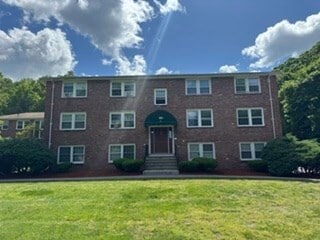 Building Photo - 180 Tyngsboro Rd