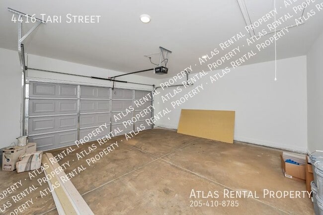 Building Photo - 4416 Tari St