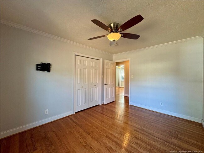 Building Photo - 2723 Huntington Rd