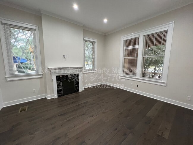 Building Photo - 1541 Riverside Ave