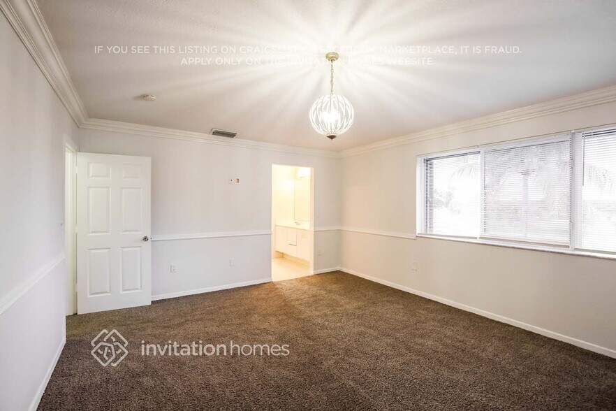 Building Photo - 15678 SW 112th Dr