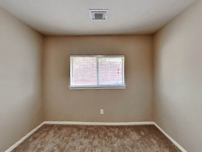 Building Photo - Welcome Home