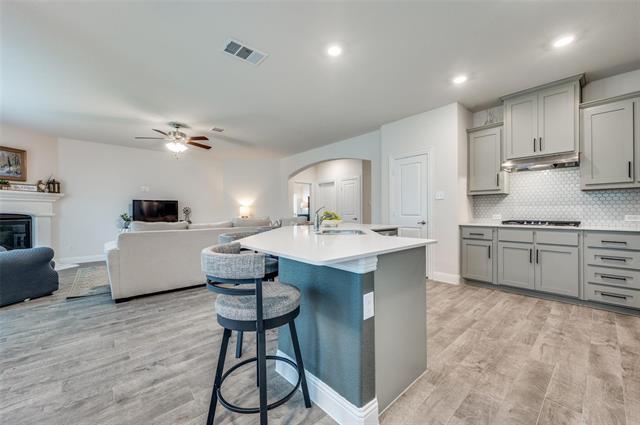 Building Photo - 2937 Log Cabin Dr