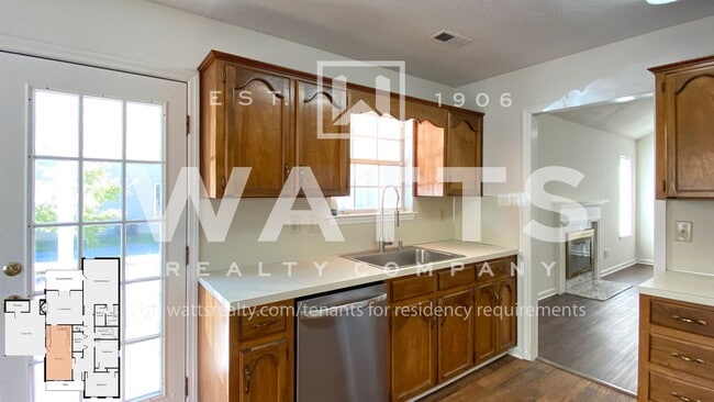Building Photo - 3 Bedroom Home in Helena, AL
