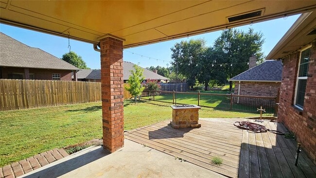 Building Photo - 4017 Eaton Pl