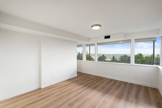 Building Photo - 2410 37th Ave SW