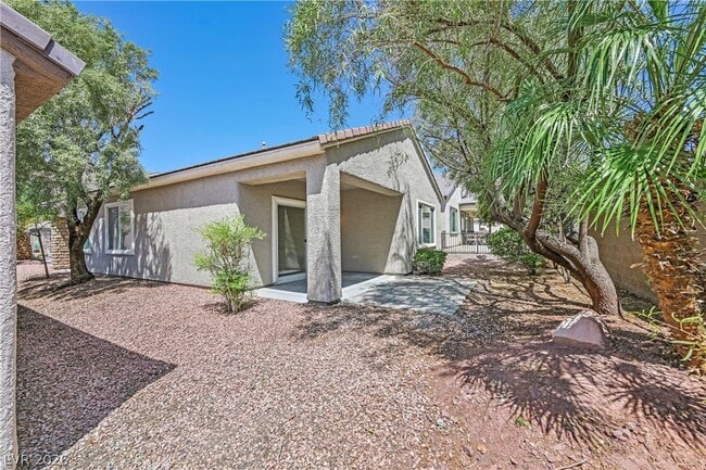 Building Photo - 2407 Jada Dr