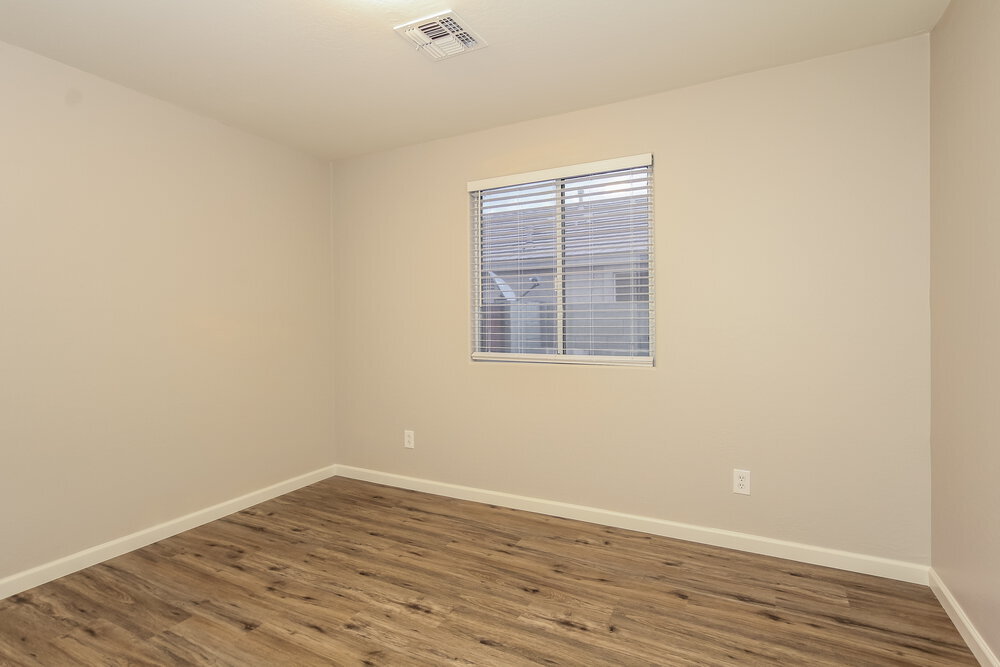 Building Photo - 7815 W Northview Ave