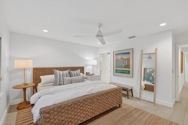 Building Photo - 2904 Spanish Trail