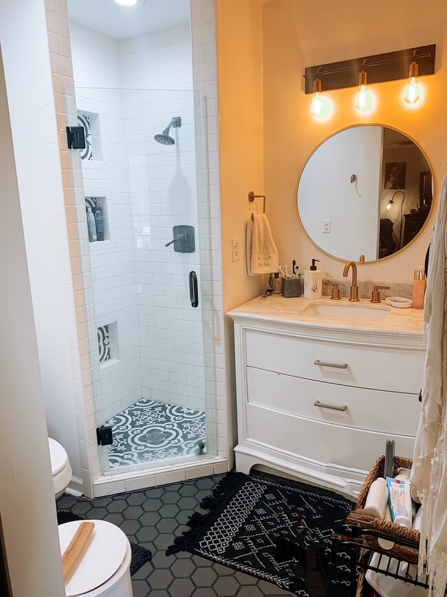 Building Photo - 178 Westwood Cir