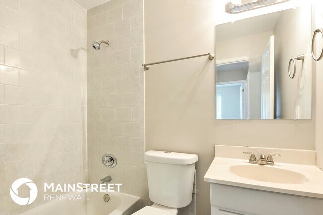 Building Photo - 1445 Jackson Ln