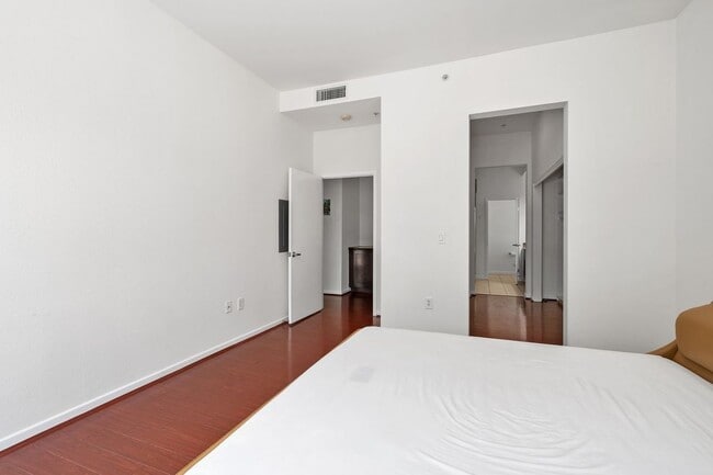 Building Photo - 111 S De Lacey Ave