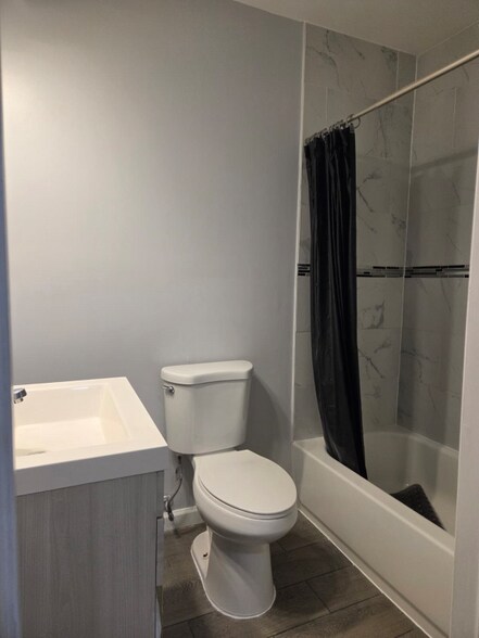 Building Photo - 62 3rd St